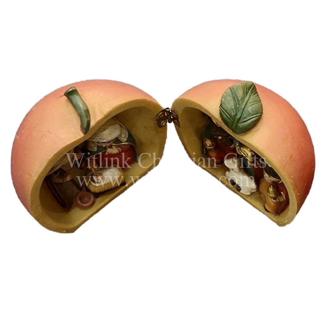 Small Nativity Décor in Apple Shape